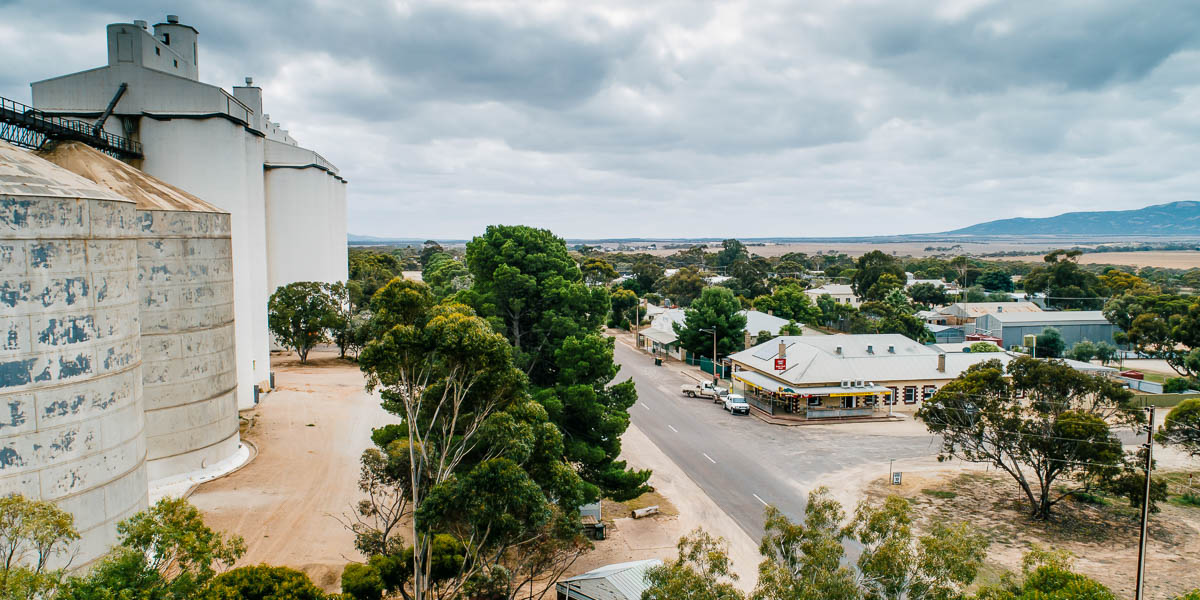 Darke Peak Hotel  Photo