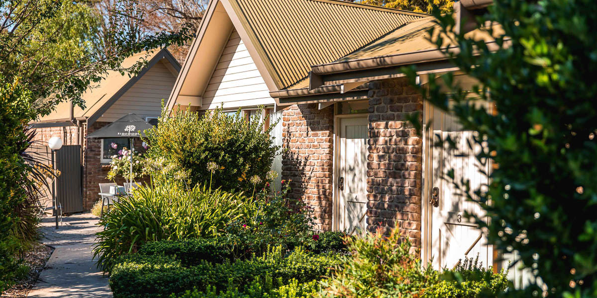 The Manna Motel, The Hahndorf Motor Lodge and The Haus Studio Apartments Photo