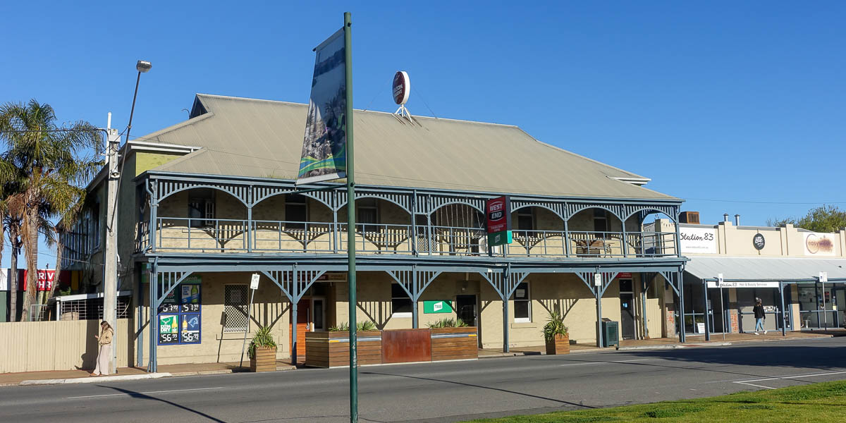 Tailem Bend Hotel Photo