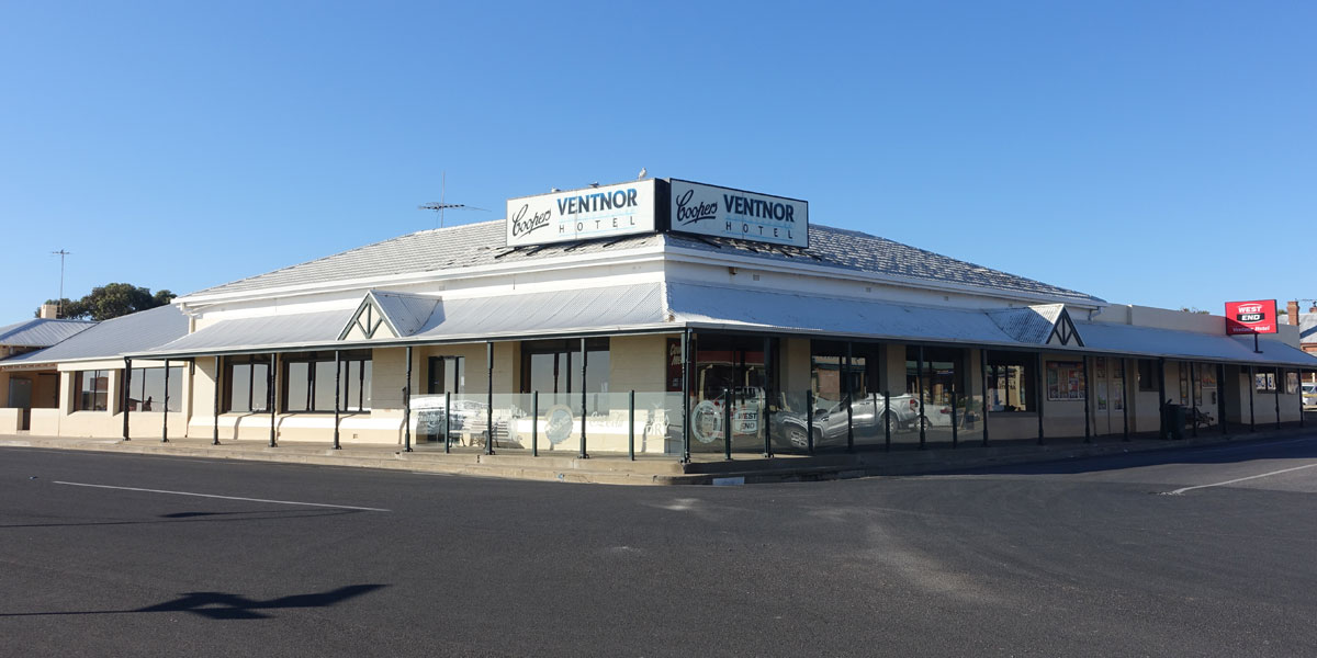 Ventnor Hotel, Port Vincent, South Australia Photo