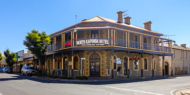 feature thm North Kapunda Hotel